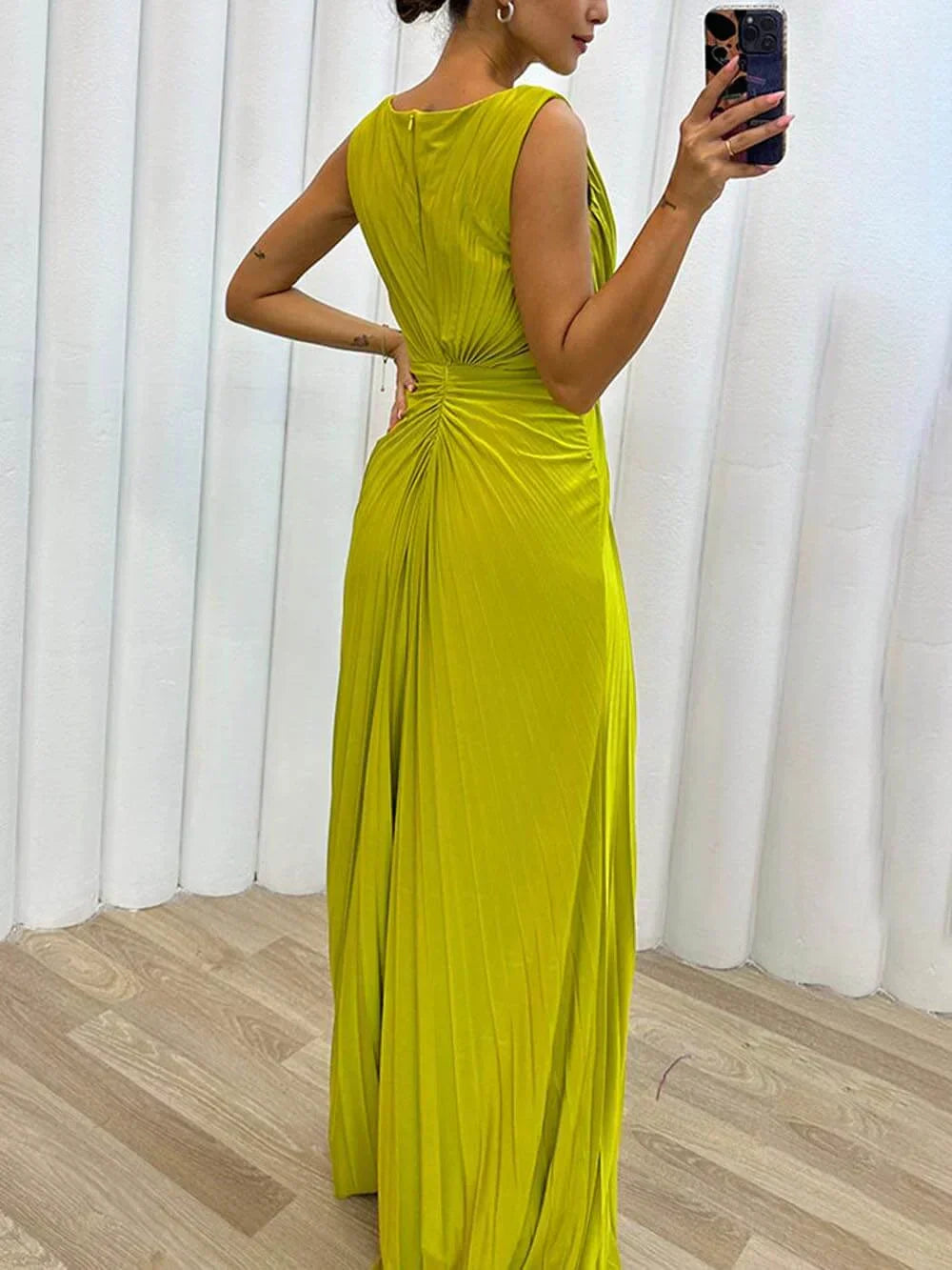 Kendra - Stilvolles und Zeitloses Maxikleid mit Schlitzen