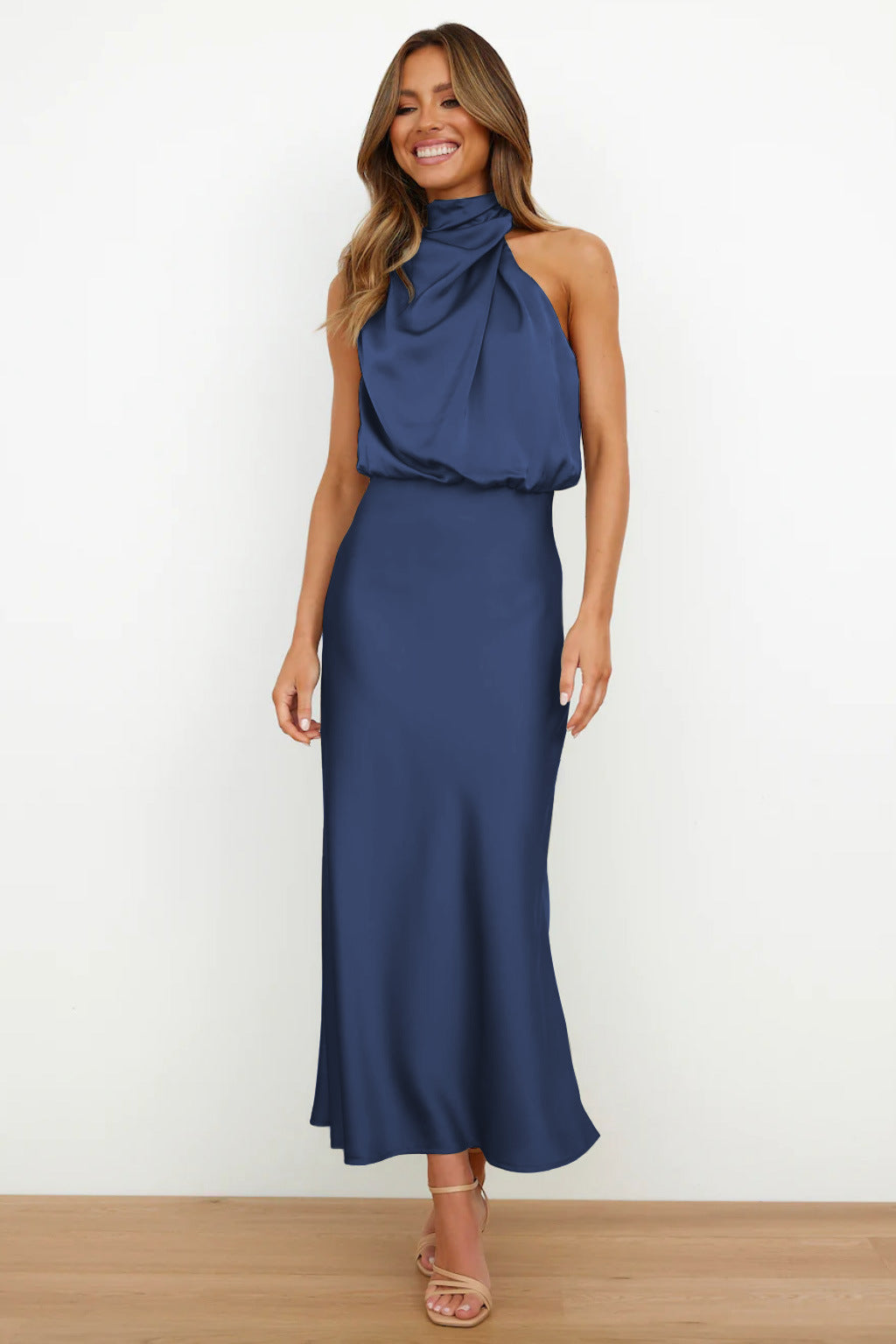 MAYLORA™ | Lange Satin Rückenfreie Robe
