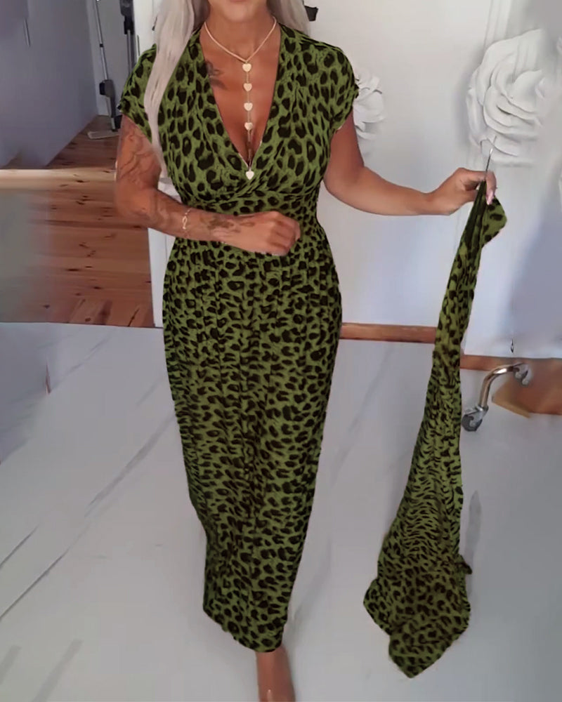 MAYLORA - Elegantes Kleid mit Leopardenmuster und V-Ausschnitt