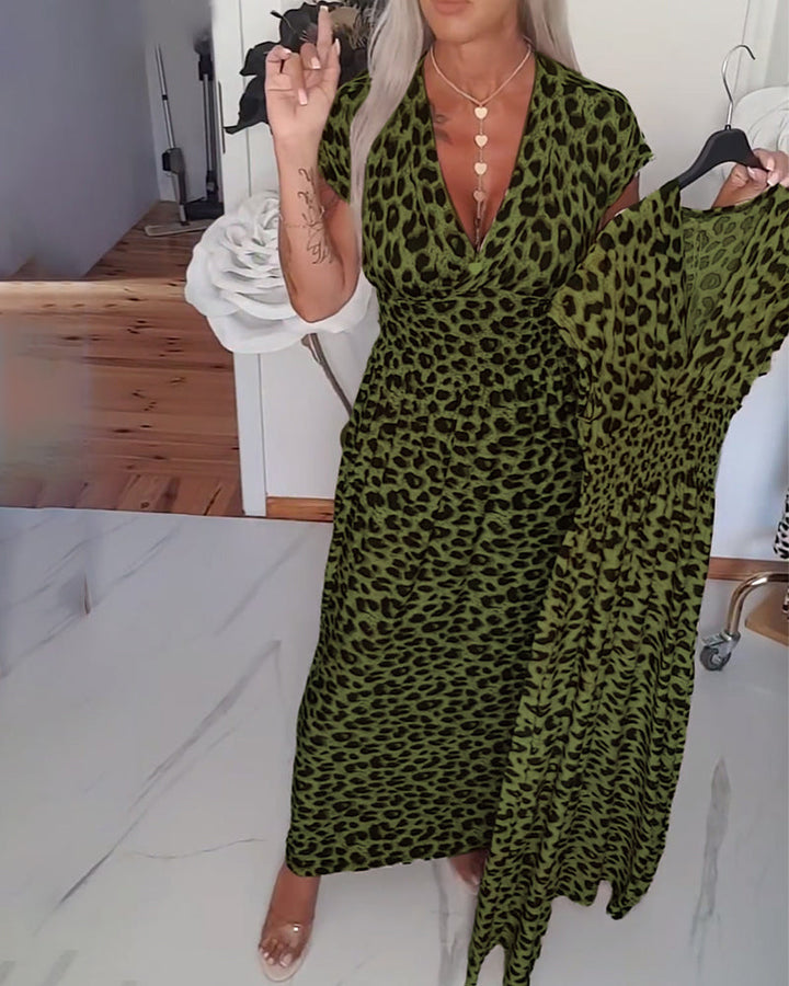MAYLORA - Elegantes Kleid mit Leopardenmuster und V-Ausschnitt