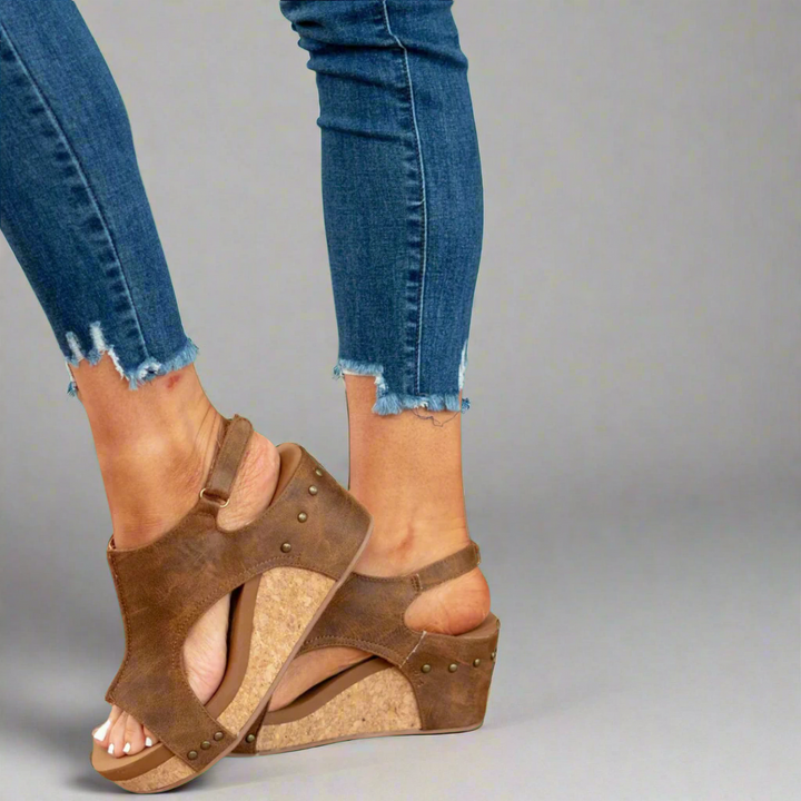 Vreni | Handcrafted Orthopedic Sandals for Ultimate Comfort
