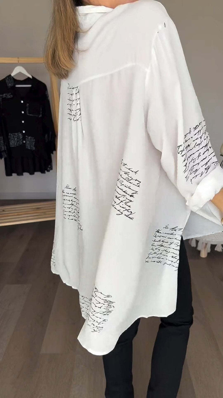 Callista™ - Button-Up Chemise mit handschriftlichem Design