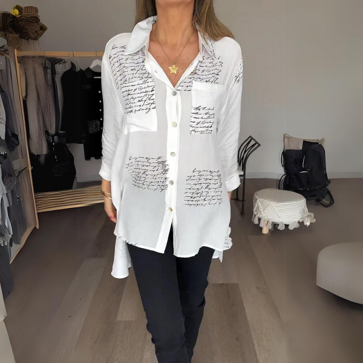 Callista™ - Button-Up Chemise mit handschriftlichem Design
