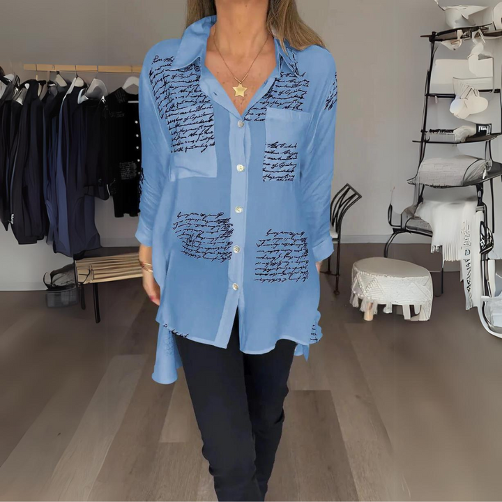 Callista™ - Button-Up Chemise mit handschriftlichem Design