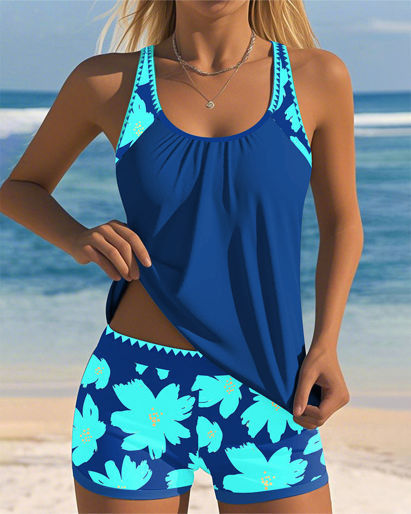 Ärmelloser Tankini mit U-Ausschnitt und Boxer-Muster