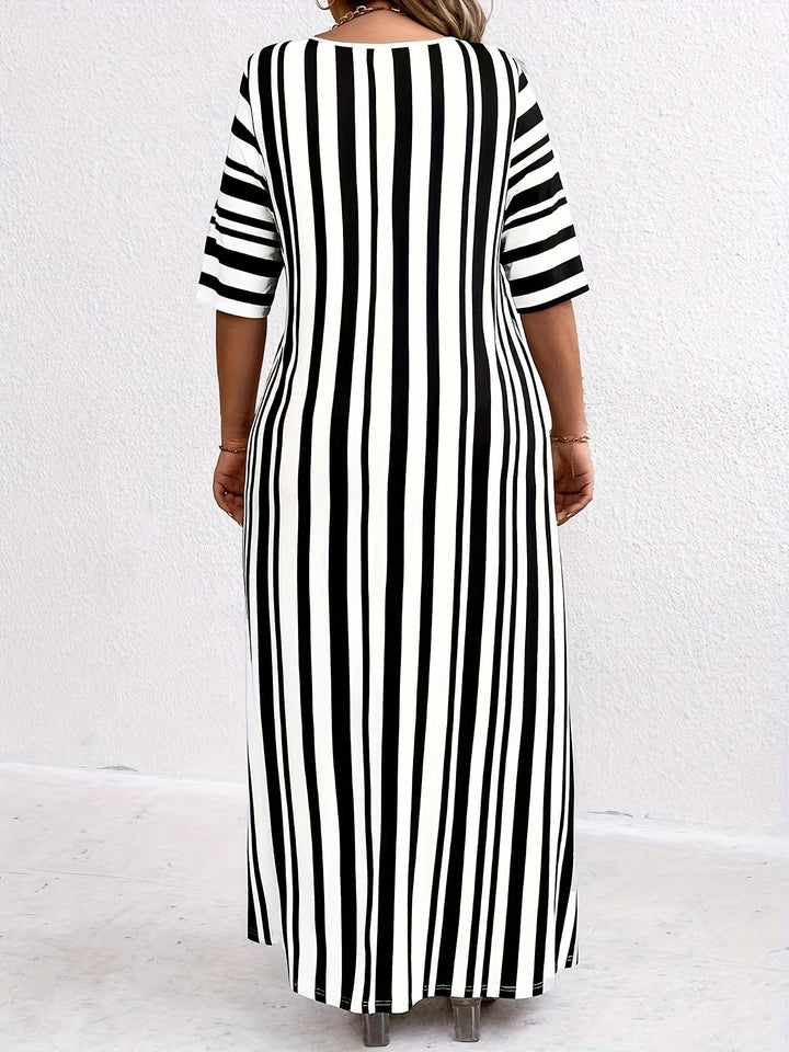 Tara | Gestreiftes Kleid in Übergrößen