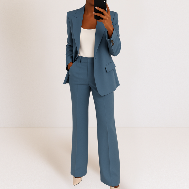 MAYLORA – Tailor-Fit Damenanzug mit zeitloser Silhouette