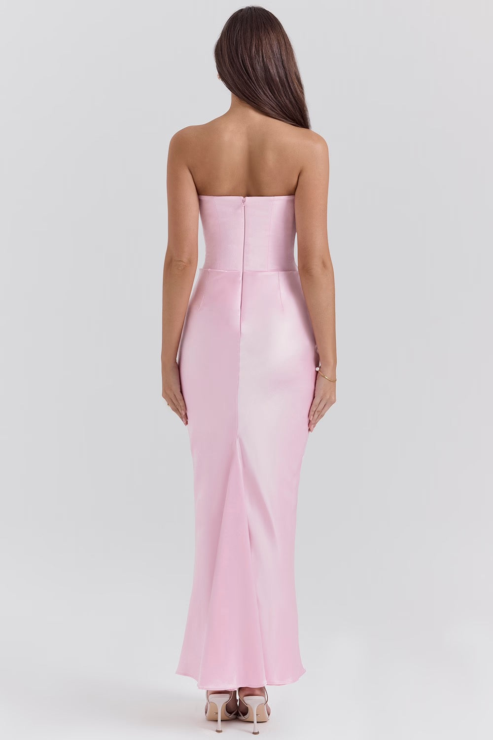 MAYLORA™ | Satin Kleid in taillierter Sanduhr-Form