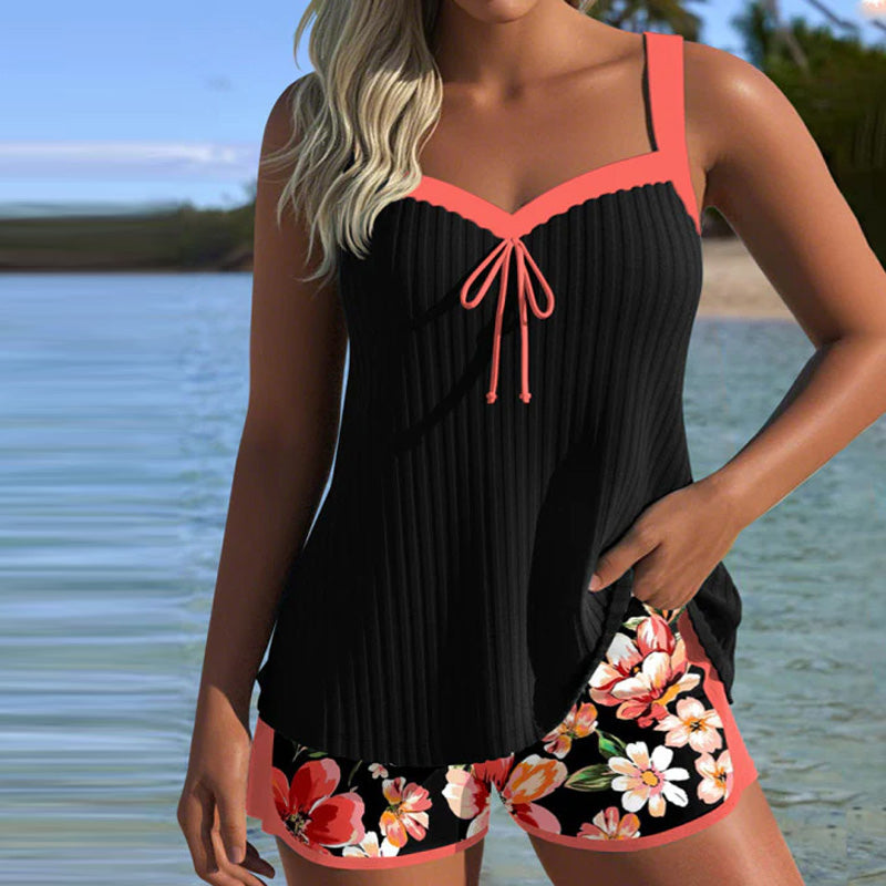 V-Ausschnitt Tankini mit Muster und Sportshorts