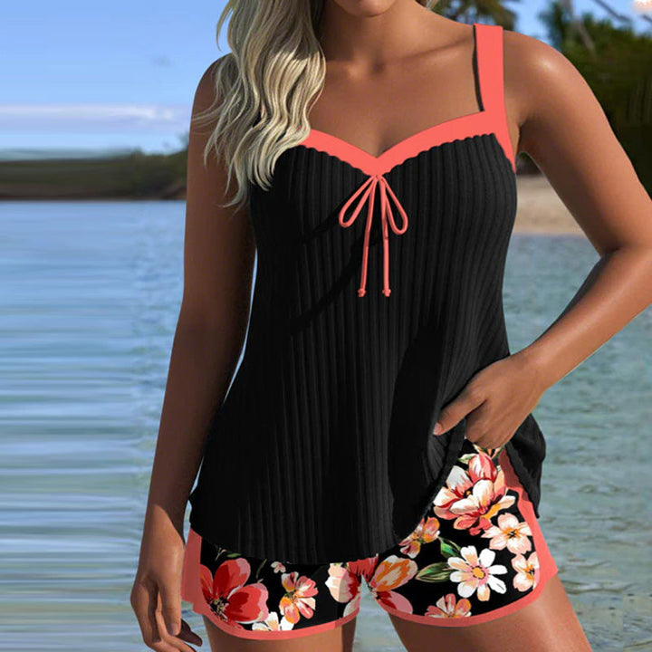 V-Ausschnitt Tankini mit Muster und Sportshorts