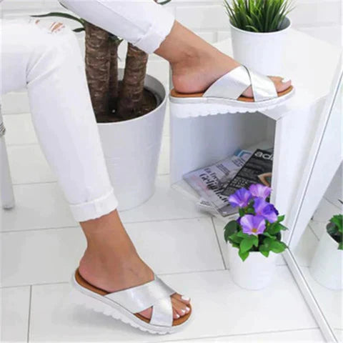 CloudWalk | Stilvolle orthopädische Sandalen für jeden Anlass