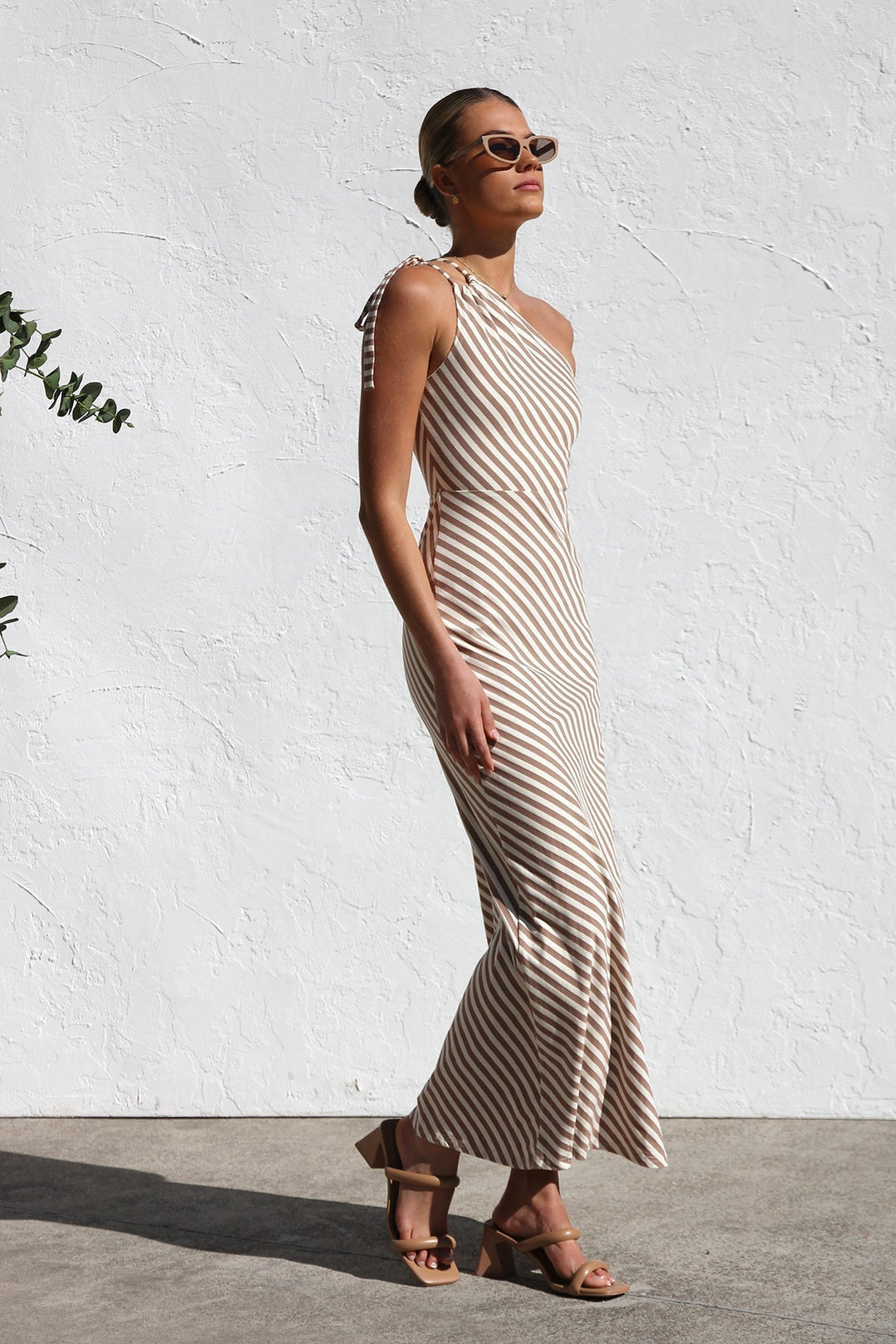 MAYLORA™ | Stilvolles gestreiftes Sommerkleid