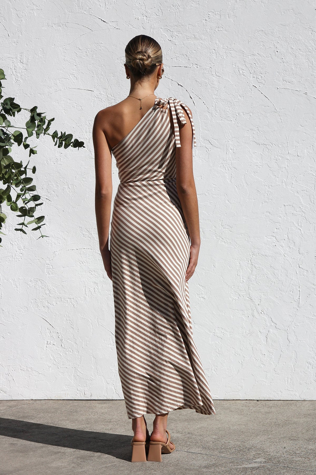 MAYLORA™ | Stilvolles gestreiftes Sommerkleid
