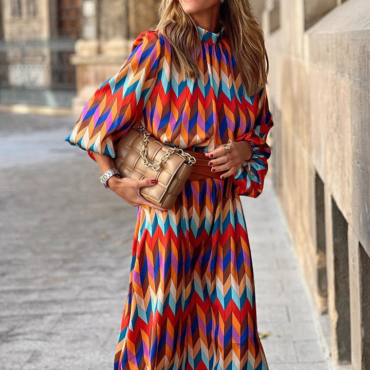 Kaia - Elegantes Abendkleid mit geometrischen Mustern