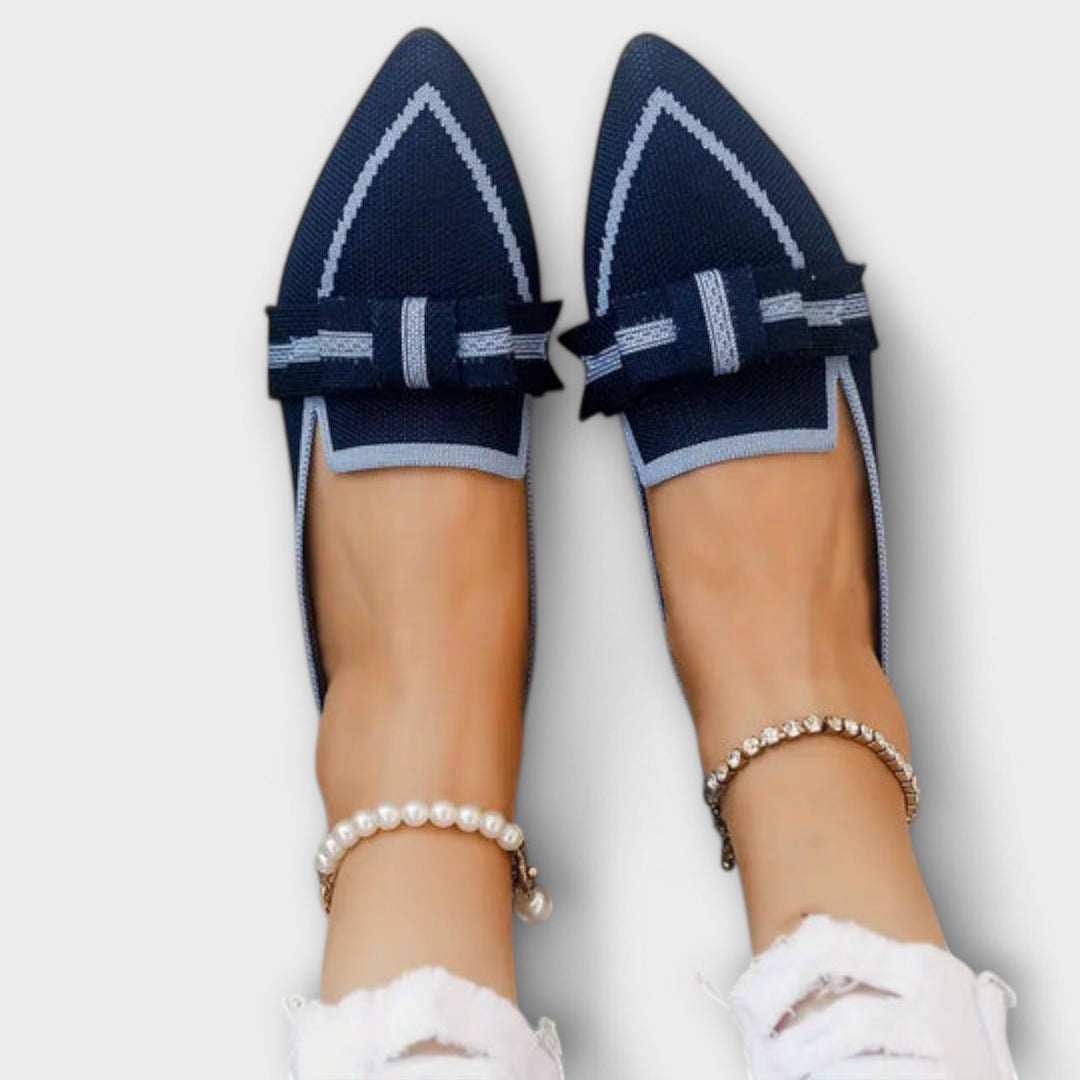 Verspielte flache Damenschuhe