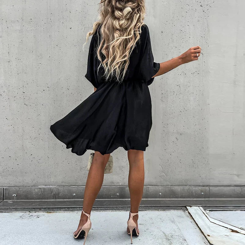 Lennon - Hochtailliertes Mini-Sommerkleid