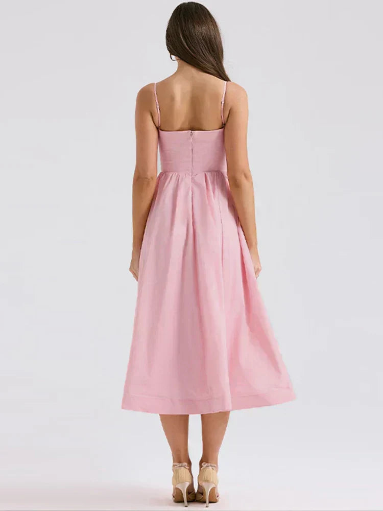 Delaney - Tailliertes A-Linien-Kleid