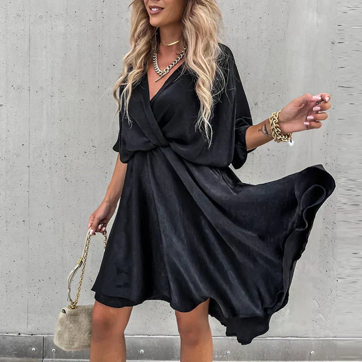 Lennon - Hochtailliertes Mini-Sommerkleid