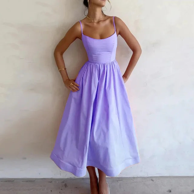 Delaney - Tailliertes A-Linien-Kleid