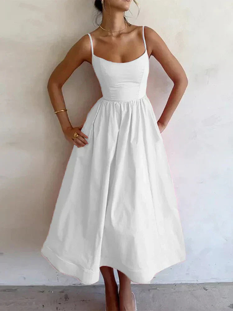 Delaney - Tailliertes A-Linien-Kleid