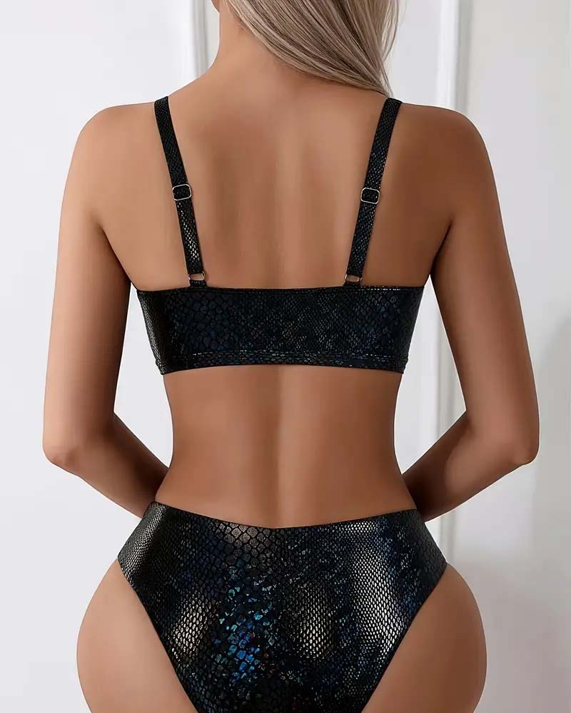 Dreieckiges Hochgeschnittenes Bikini-Oberteil mit Schlangenprint