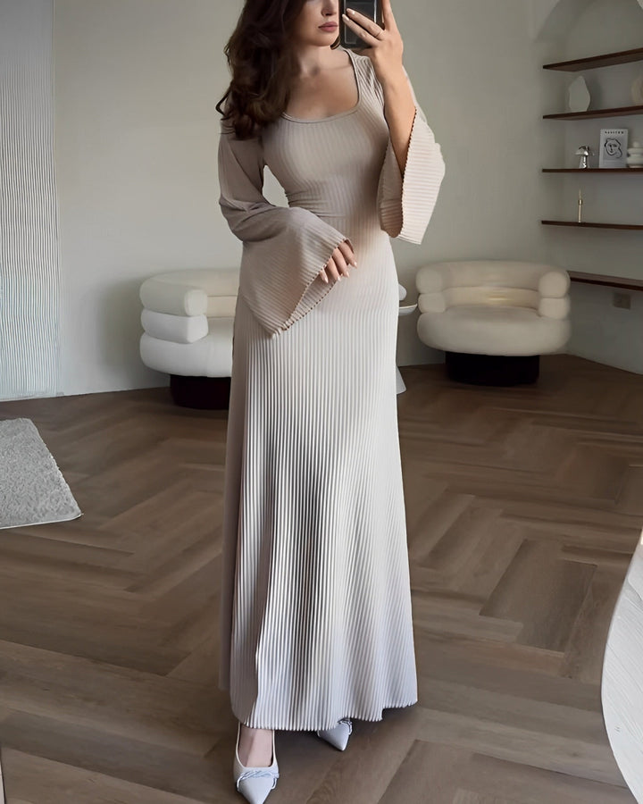 MAYLORA™ | Rippstrick Maxikleid mit Ärmeln