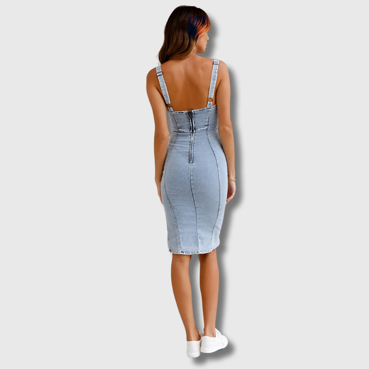 Hester - Figurumspielendes Jeanskleid mit Rückenausschnitt