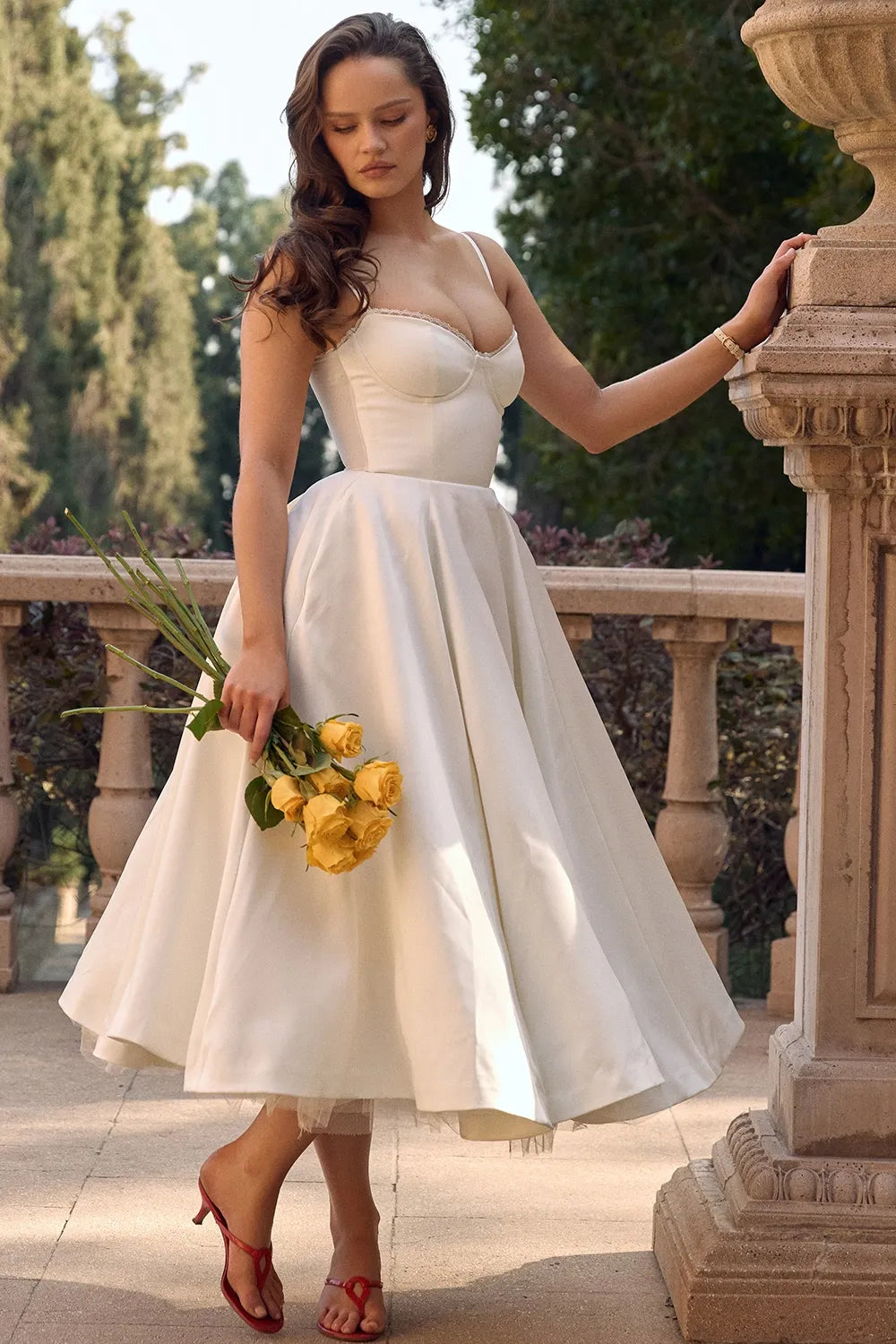 Minerva - Elegantes Spaghetti-Trägerkleid für kleine Prinzessinnen