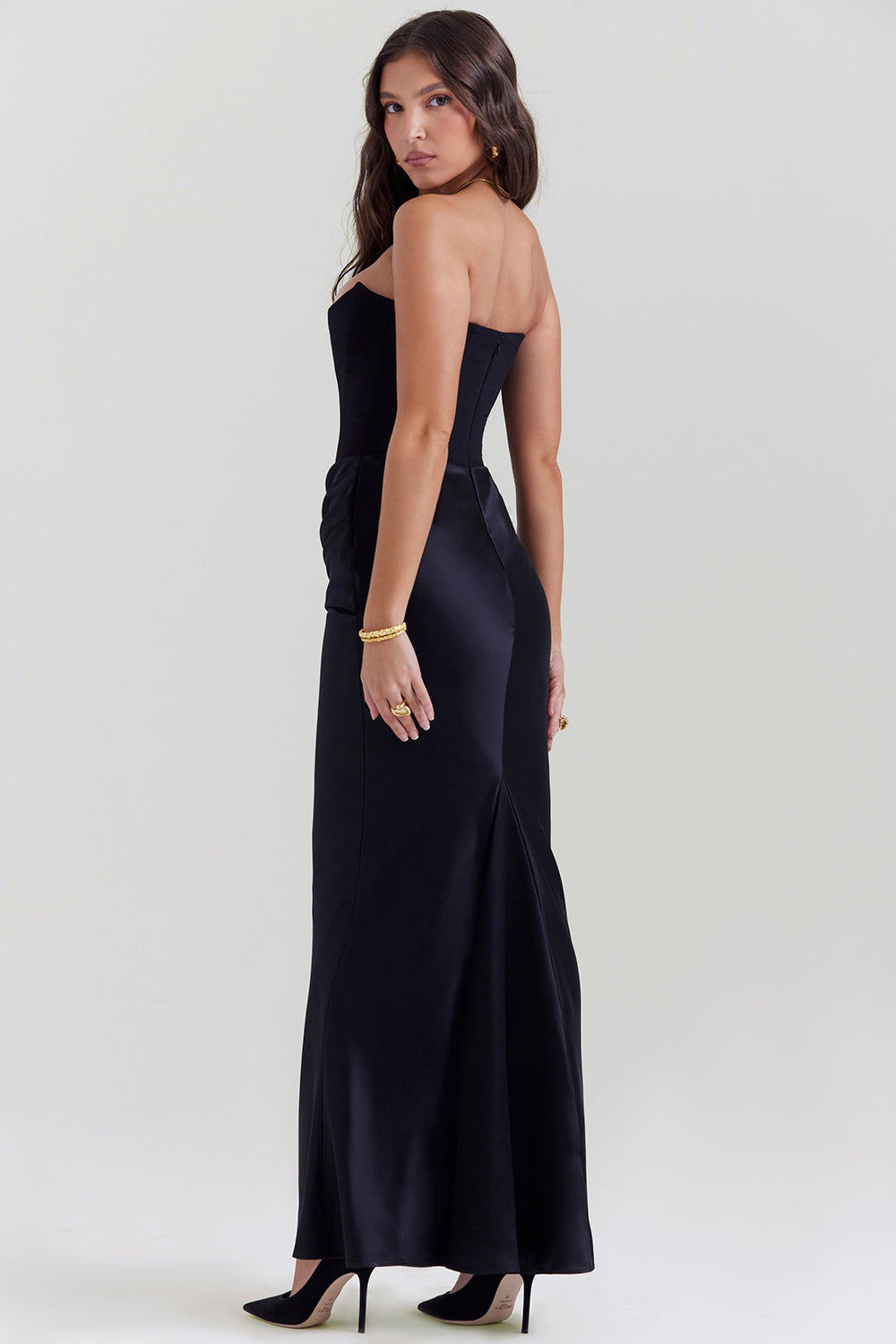 MAYLORA™ | Satin Kleid in taillierter Sanduhr-Form