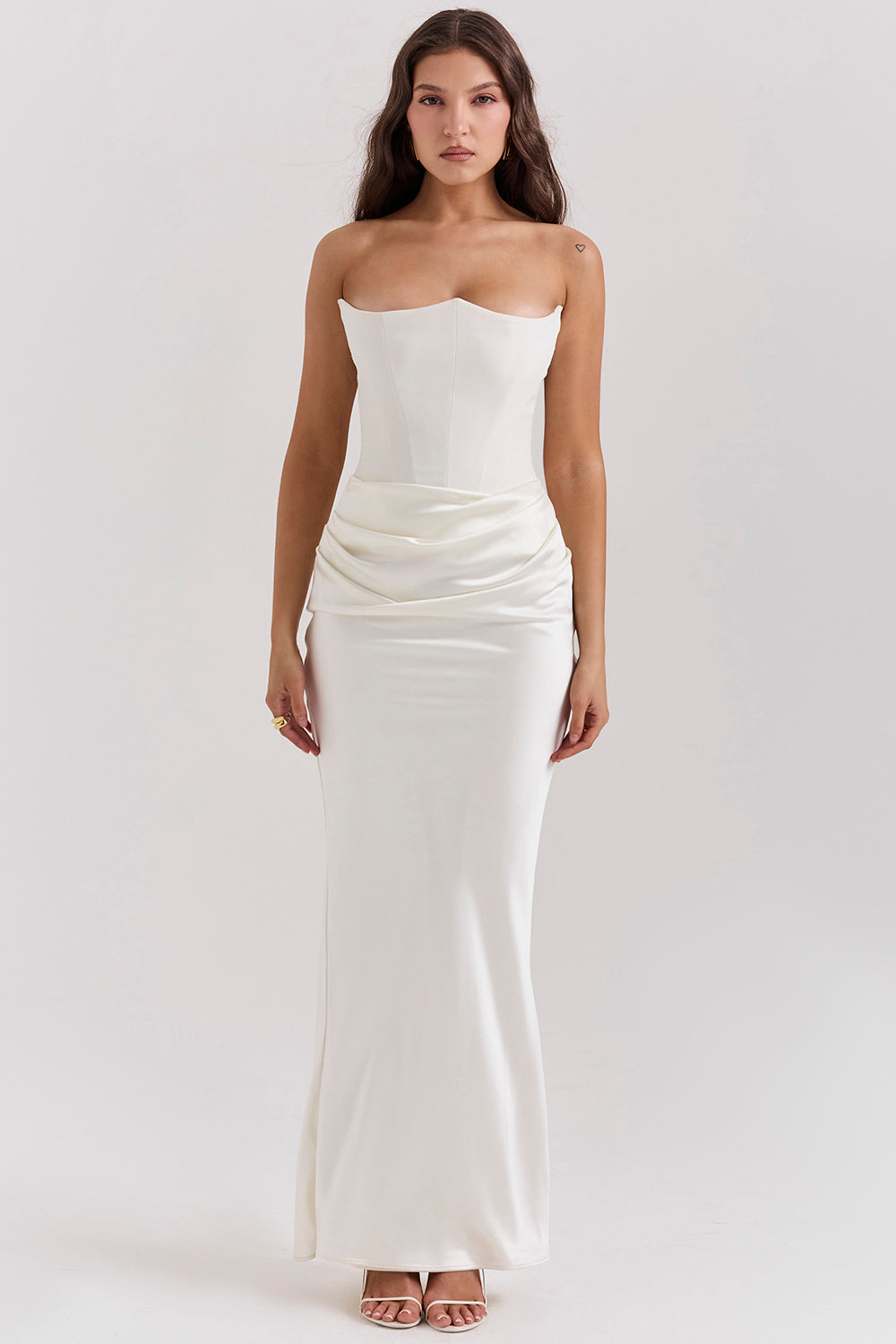 MAYLORA™ | Satin Kleid in taillierter Sanduhr-Form