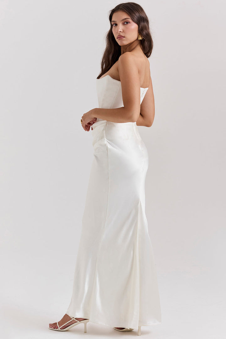 MAYLORA™ | Satin Kleid in taillierter Sanduhr-Form