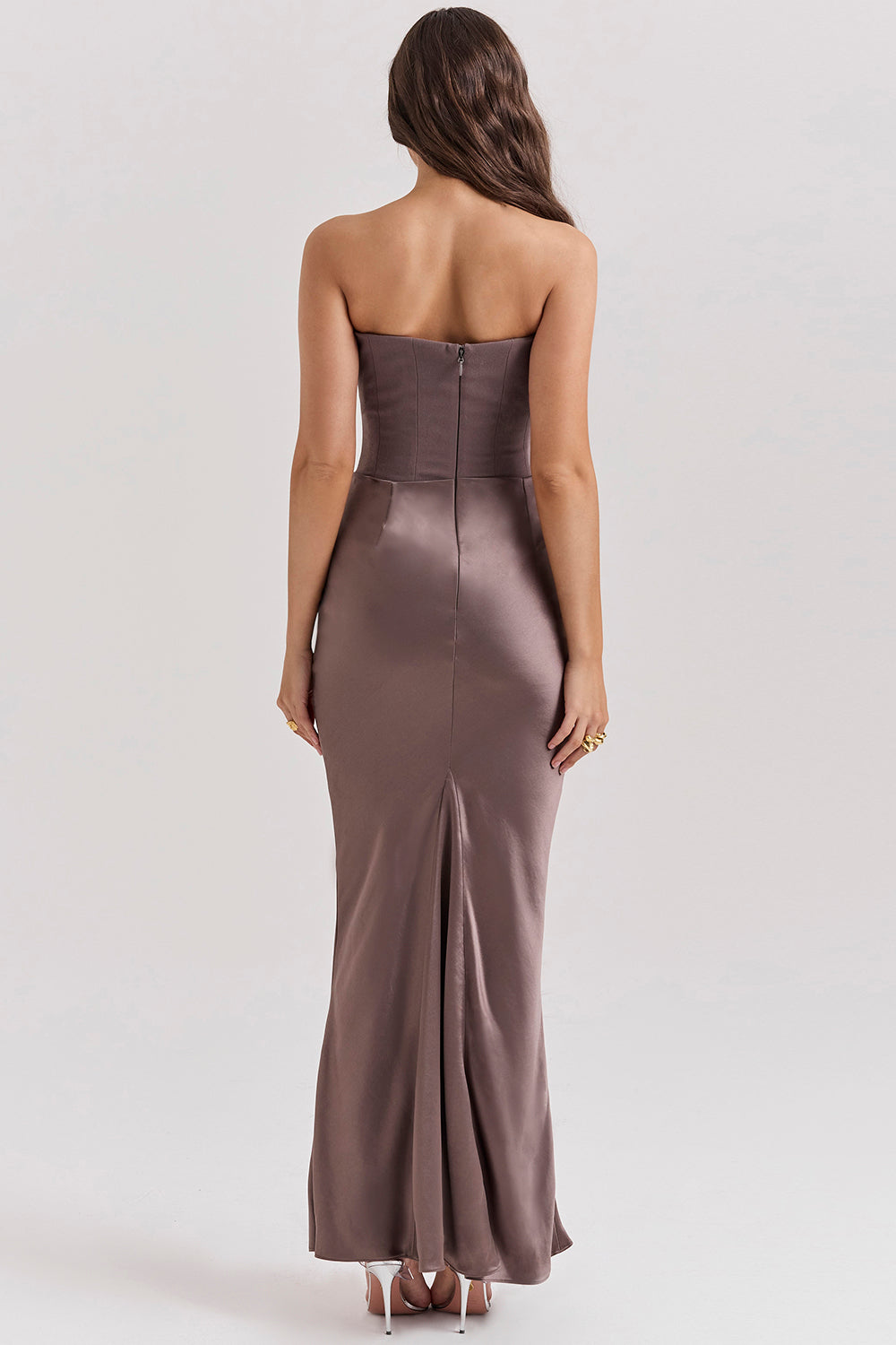 MAYLORA™ | Satin Kleid in taillierter Sanduhr-Form
