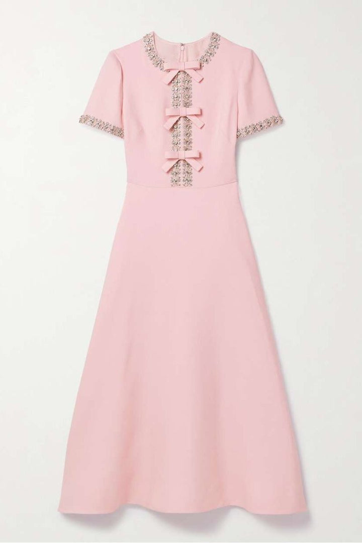 Sybil - Elegantes Strasskleid mit Schleifenakzent
